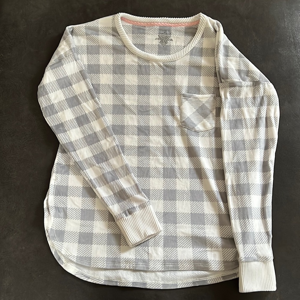 Women’s long sleeve sleep shirt